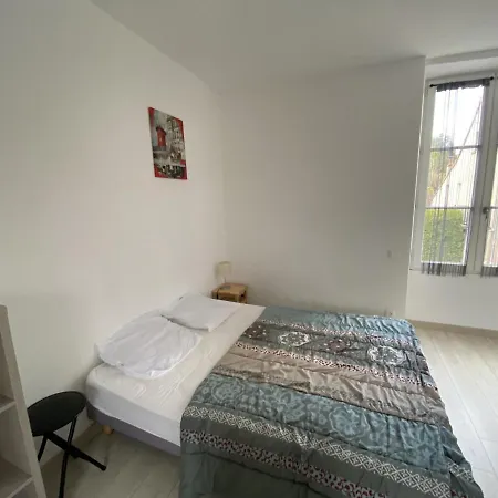 La Roche-posay, 1 Pièce, 2 Personnes - Fr-1-541-32 Appartement *