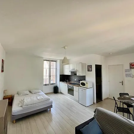 Apartamento Rénové Avec Cuisine Américaine Et Wifi, Proche Des Thermes Saint Roch - Fr-1-541-32 *